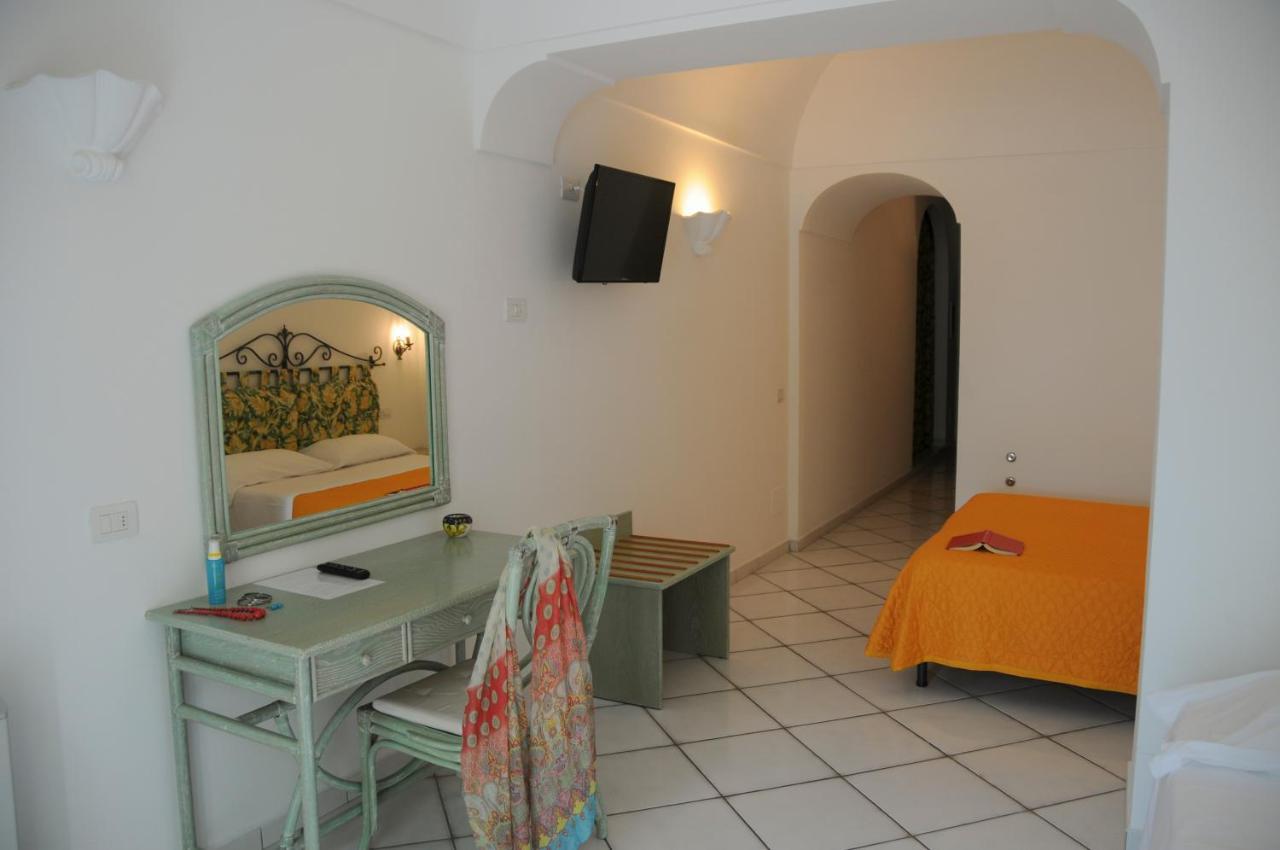 Hotel Dimora Fornillo Positano Eksteriør billede