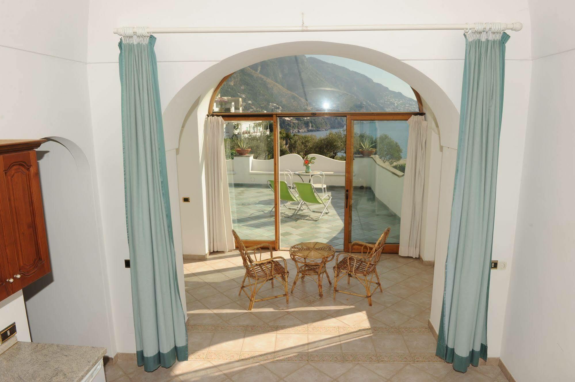 Hotel Dimora Fornillo Positano Eksteriør billede